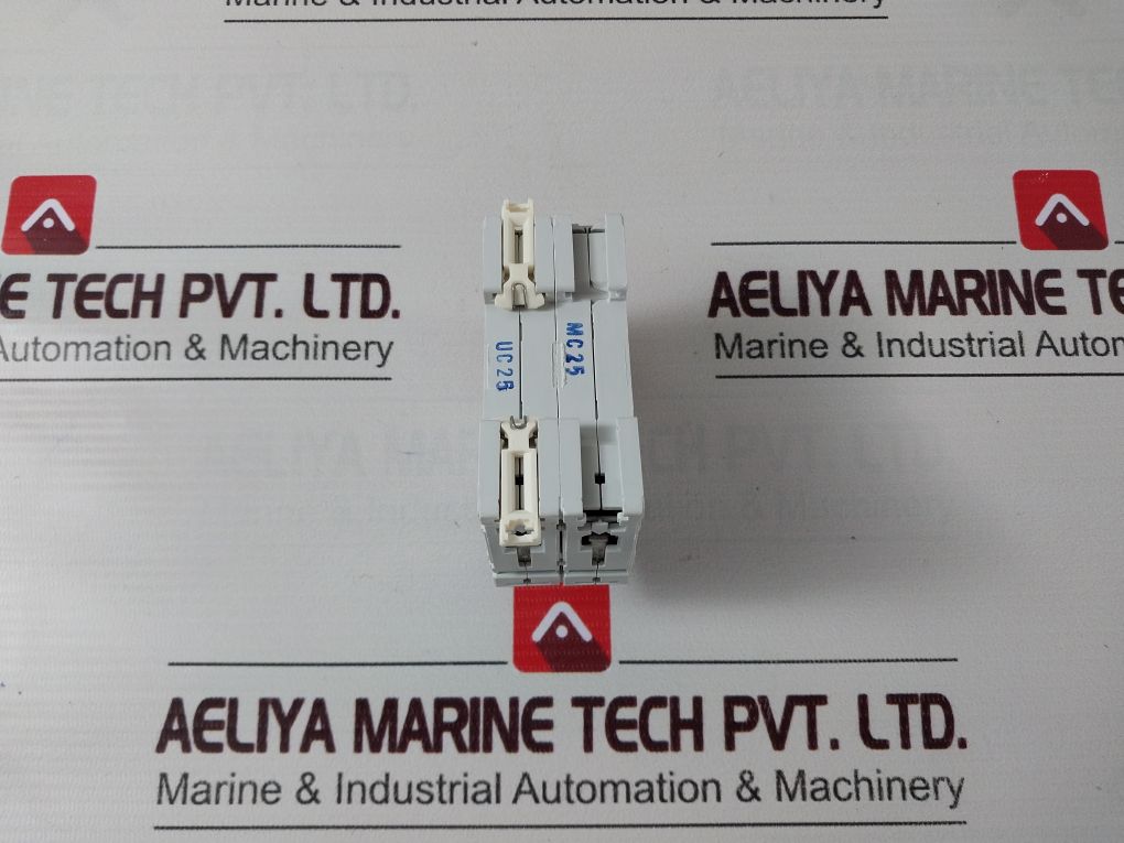 Legrand C25 032 70 Miniature Circuit Breaker 415V Ac 2-pole