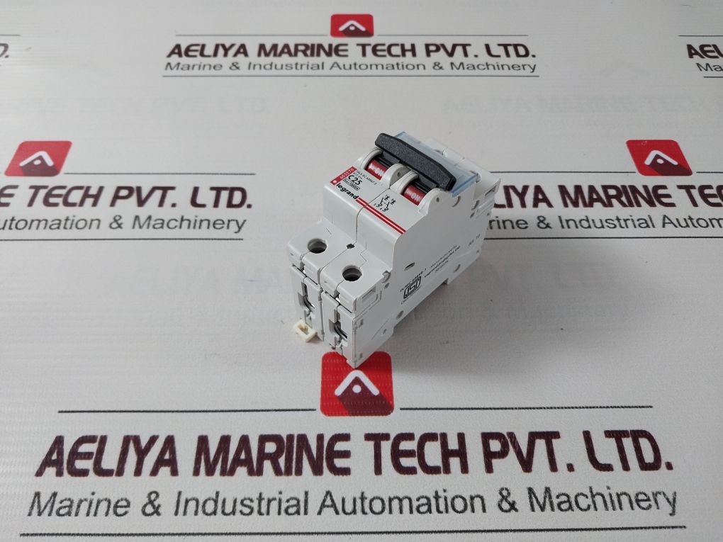 Legrand C25 032 70 Miniature Circuit Breaker 415V Ac 2-pole