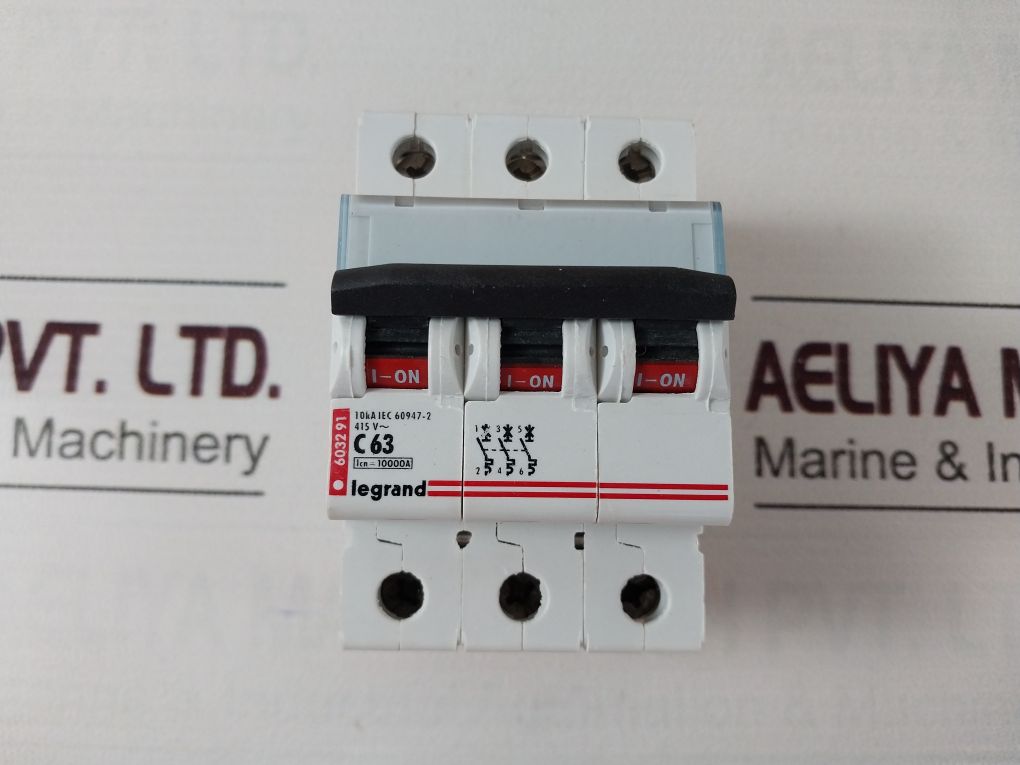 Legrand C63 6032 91 Miniature Circuit Breaker 50/60 Hz