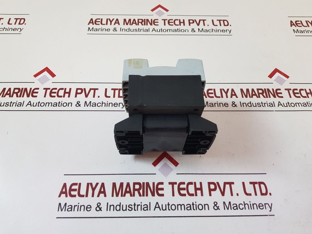 Legrand 642303 100va transformer pri 230/400v