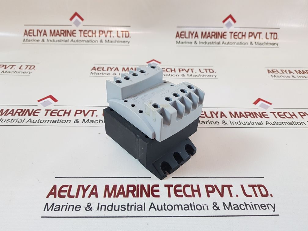 Legrand 642303 100va transformer pri 230/400v