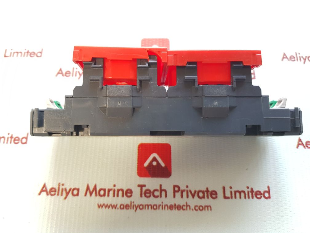 Legrand 77322 Socket