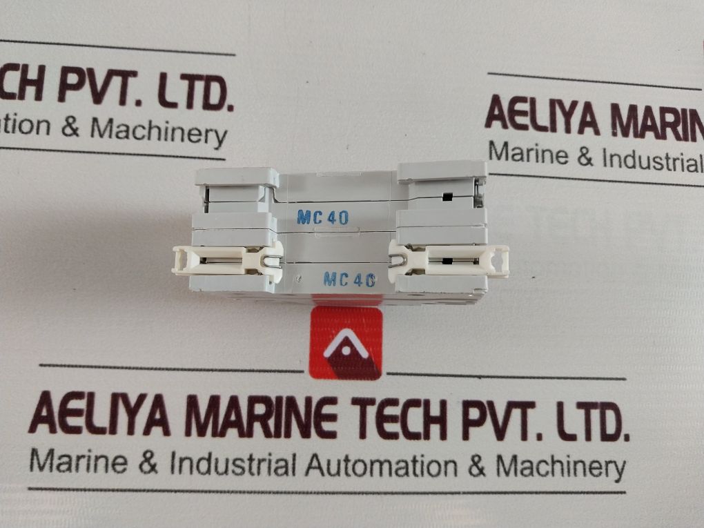 Legrand C40 6032 72 Miniature Circuit Breaker 415V Ac 40A 2-pole