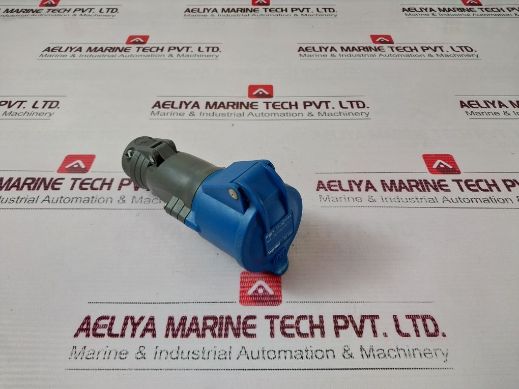 Legrand Hypra 3P+ Ip44