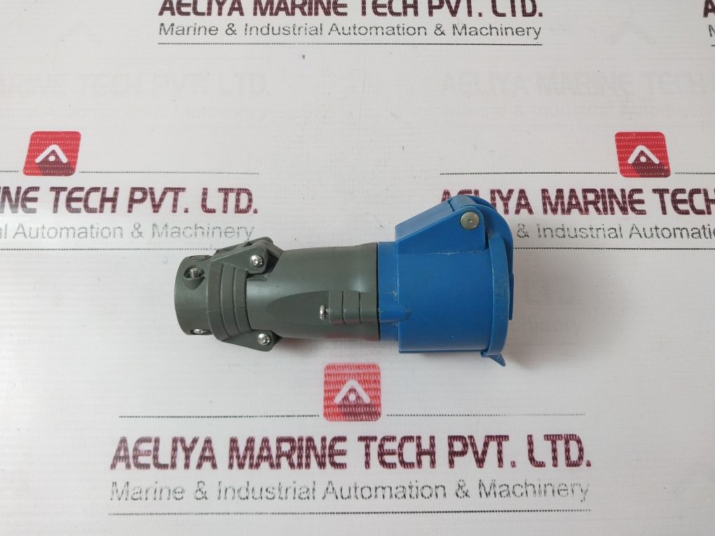 Legrand Hypra 3P+ Ip44