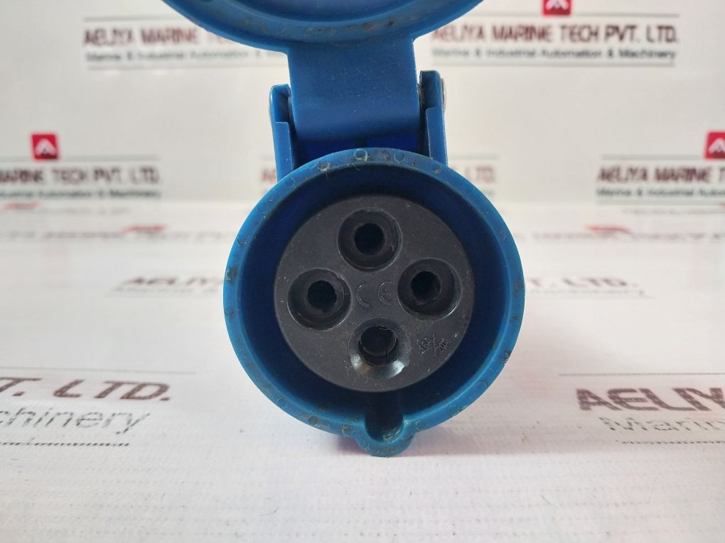 Legrand Hypra 3P+ Ip44