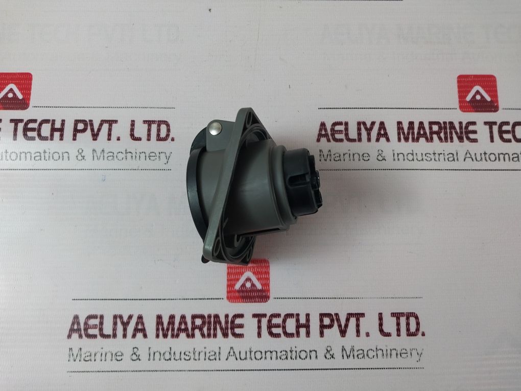 Legrand Hypra 523 20 Panel Mounting Socket Ip44 16A 500V