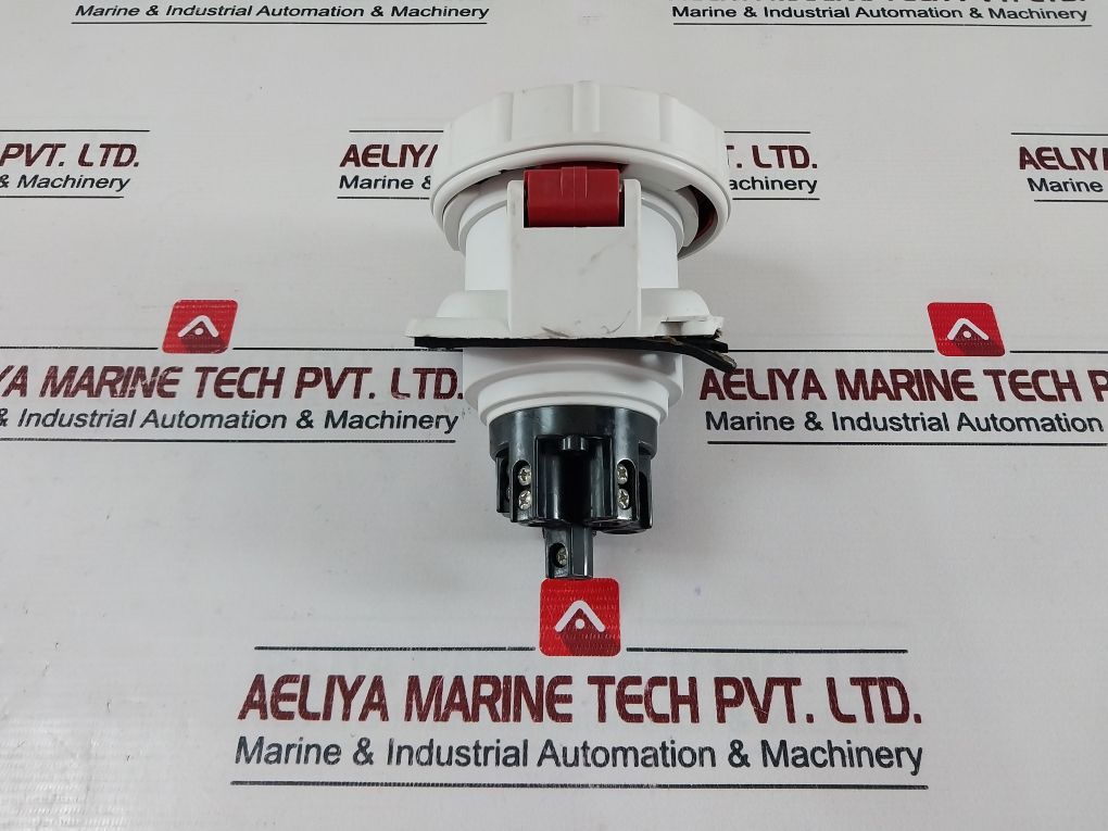 Legrand P17 Power Plug Socket Tempra Pro Ip66 / Ip67 240/415 Vac