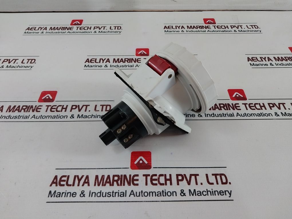 Legrand P17 Power Plug Socket Tempra Pro Ip66 / Ip67 240/415 Vac