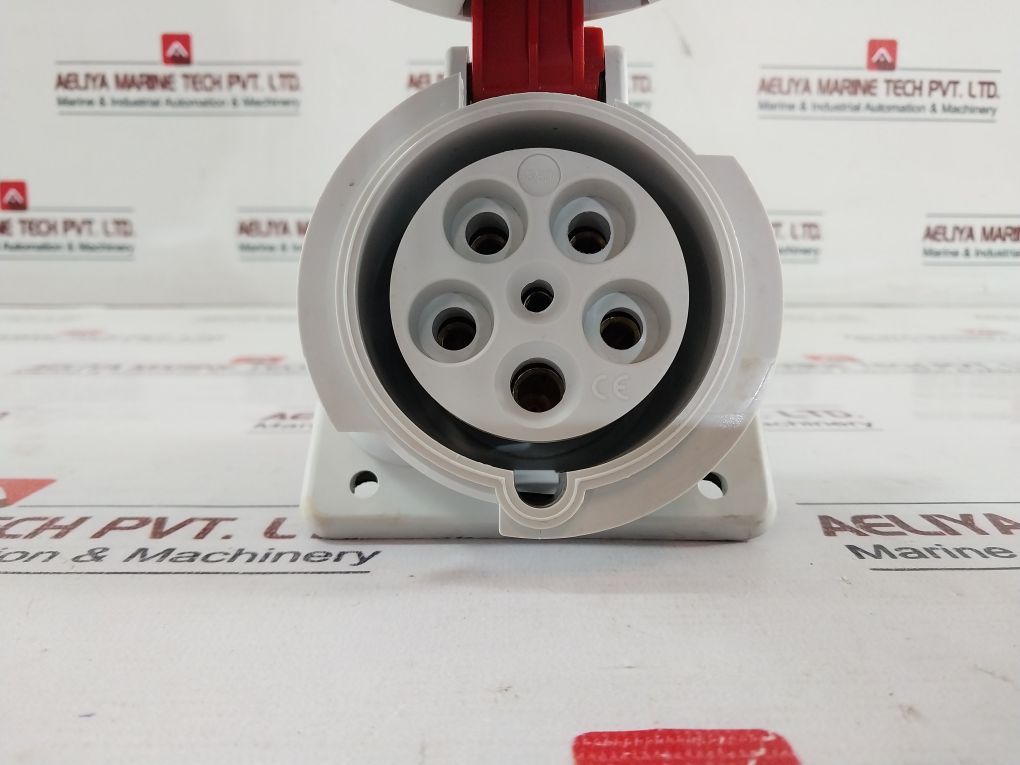 Legrand P17 Power Plug Socket Tempra Pro Ip66 / Ip67 240/415 Vac