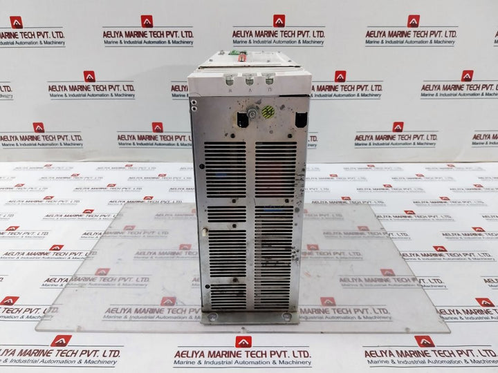 Lenze 33.9224 E Servo Drive 00384880