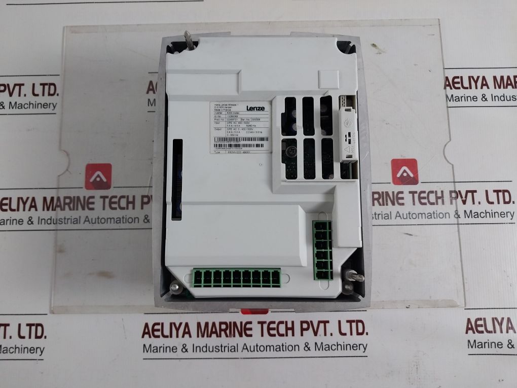 Lenze E82Mv222_4B001