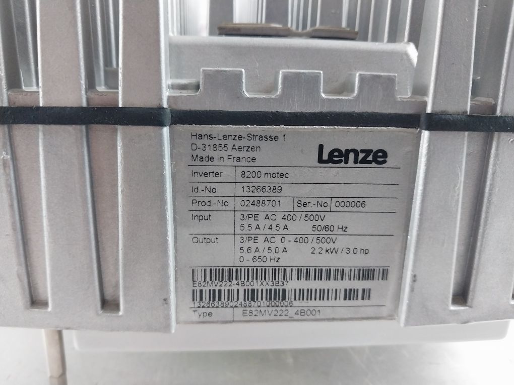 Lenze E82Mv222_4B001 Inverter Drive