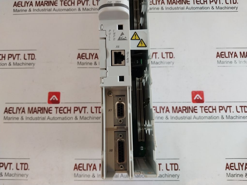 Lenze L-force E94Aclm0044 Multi Drive Highline E94Aclm0044-000P1A