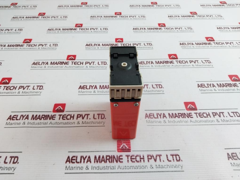 Liaaen Helitron Lh80009-33 Iso-module With Base 10A 250V