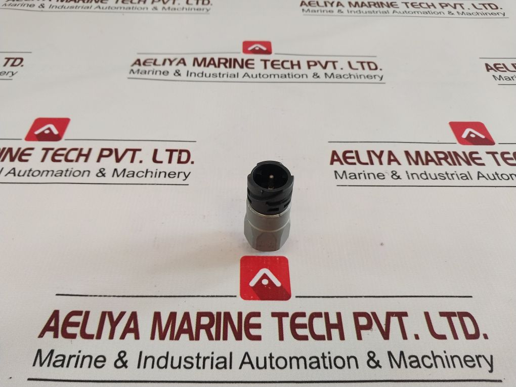 Liebherr 10352119 Pressure Switch