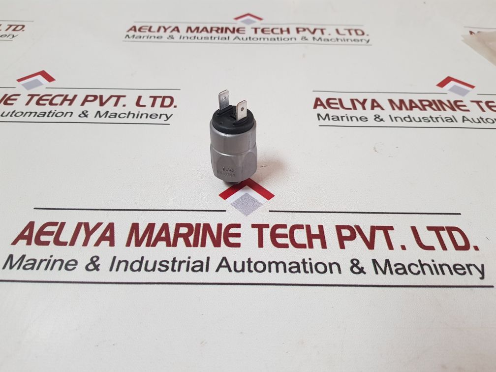 Liebherr 2.5A 660801 Pressure Switch
