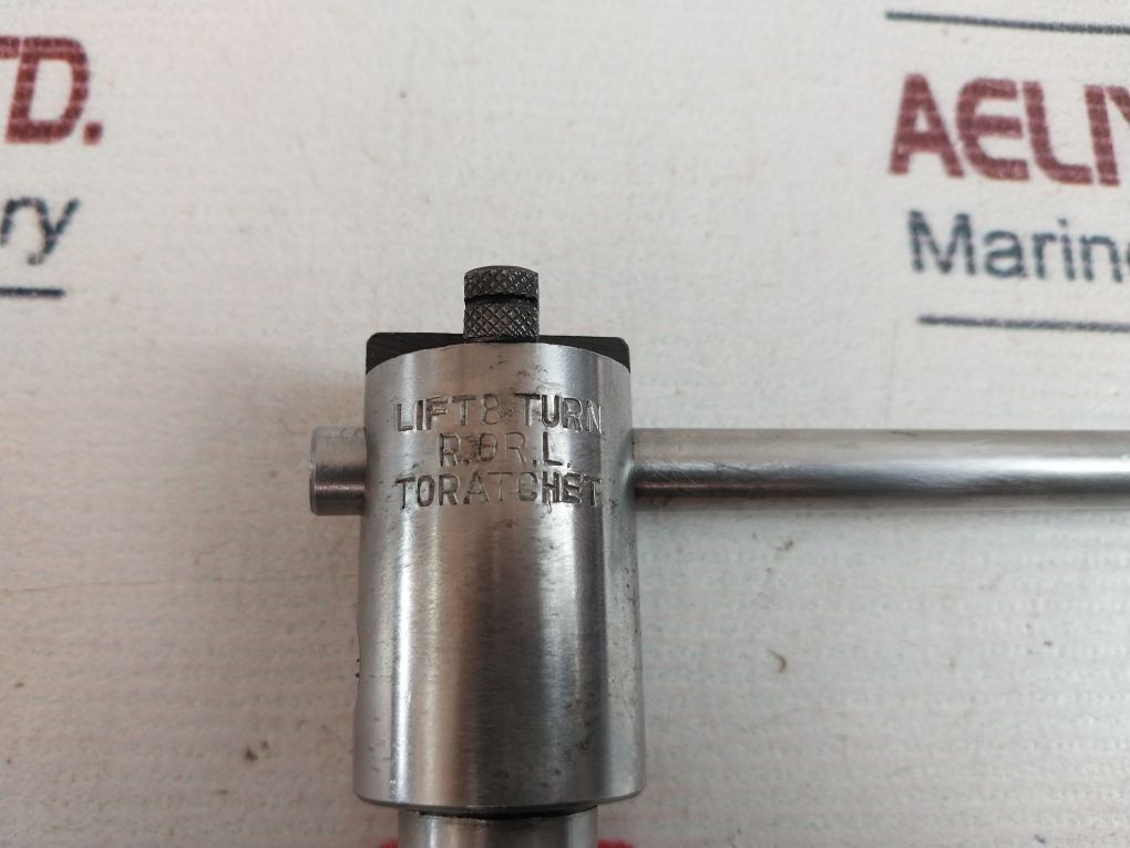 Lift & Turn Tap Wrench