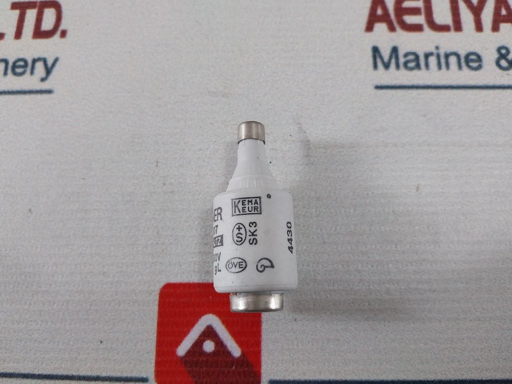 Lot Of 5X Lindner 597.0107 Fuse Cartridge 10A 500V