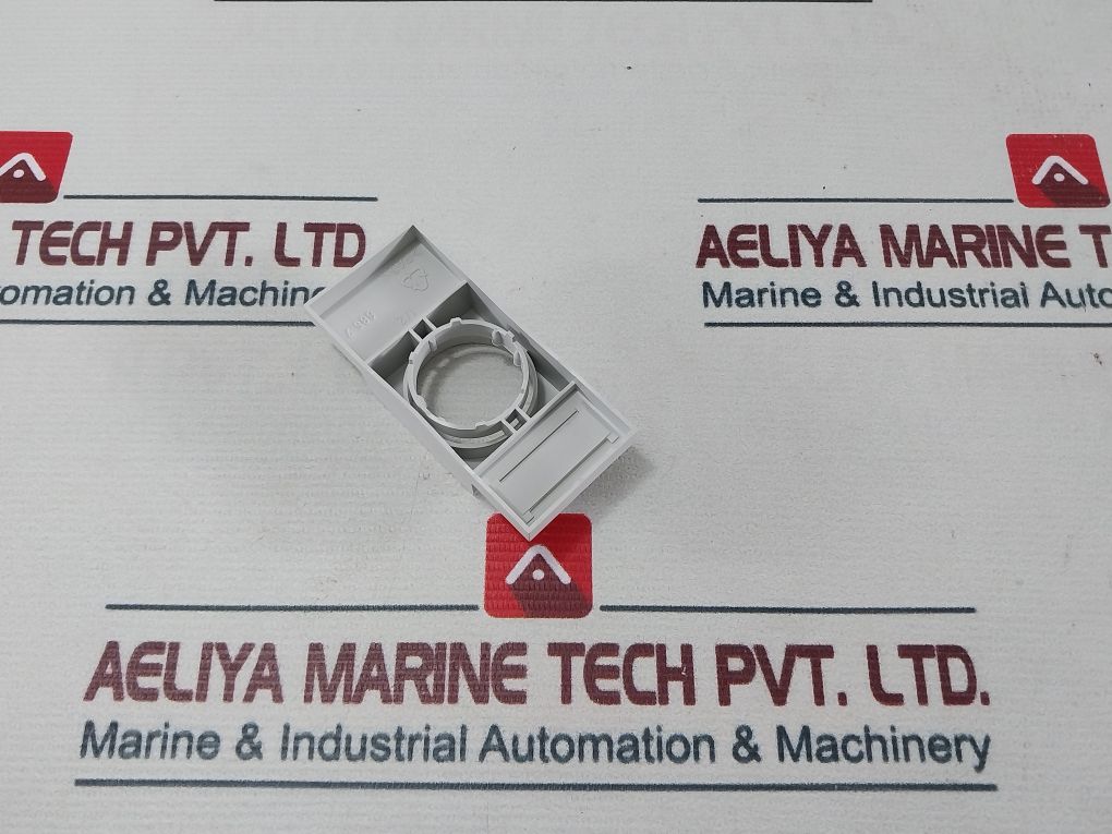 Lot Of 6X Lindner 685.11 D-fuse Base Dii 25A