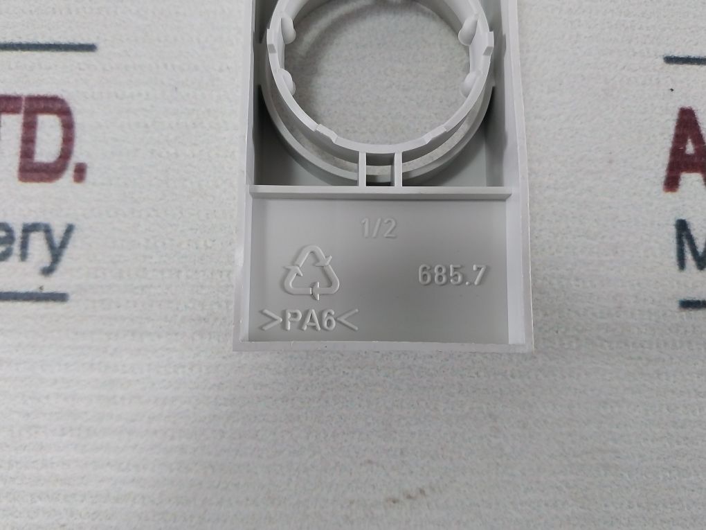 Lot Of 6X Lindner 685.11 D-fuse Base Dii 25A