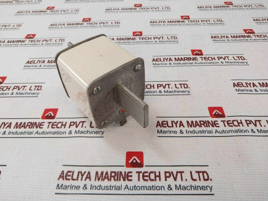 Lk-nes 171 A 7535 Fuse 630A 500V