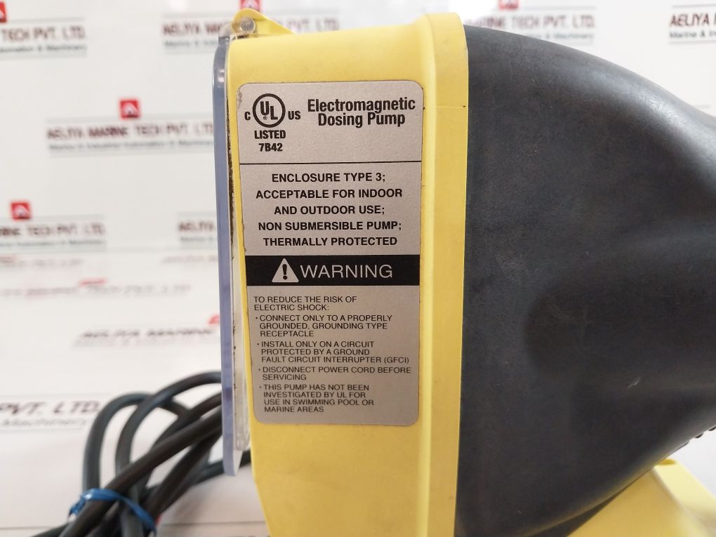 Lmi Milton Roy Aa161-71S Electromagnetic Dosing Pump 120Vac 1.40A