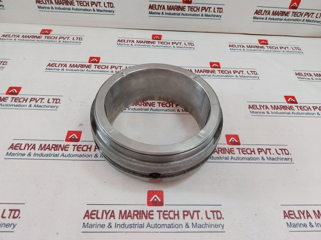 Lohmann 473038/1 2/2 Bearing Cap- (Shell Radilus)