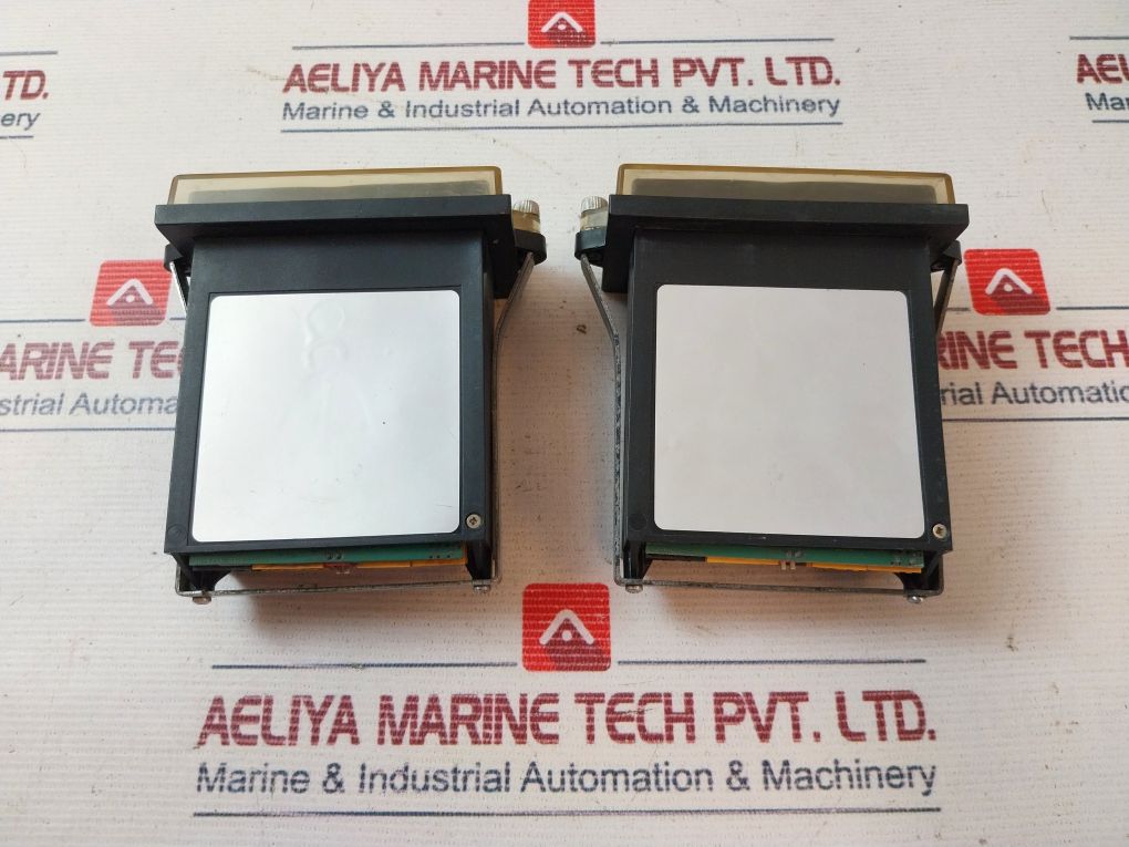 London Electronics Int2-c-0-0-0-r-dc-wb Indicator/Controller