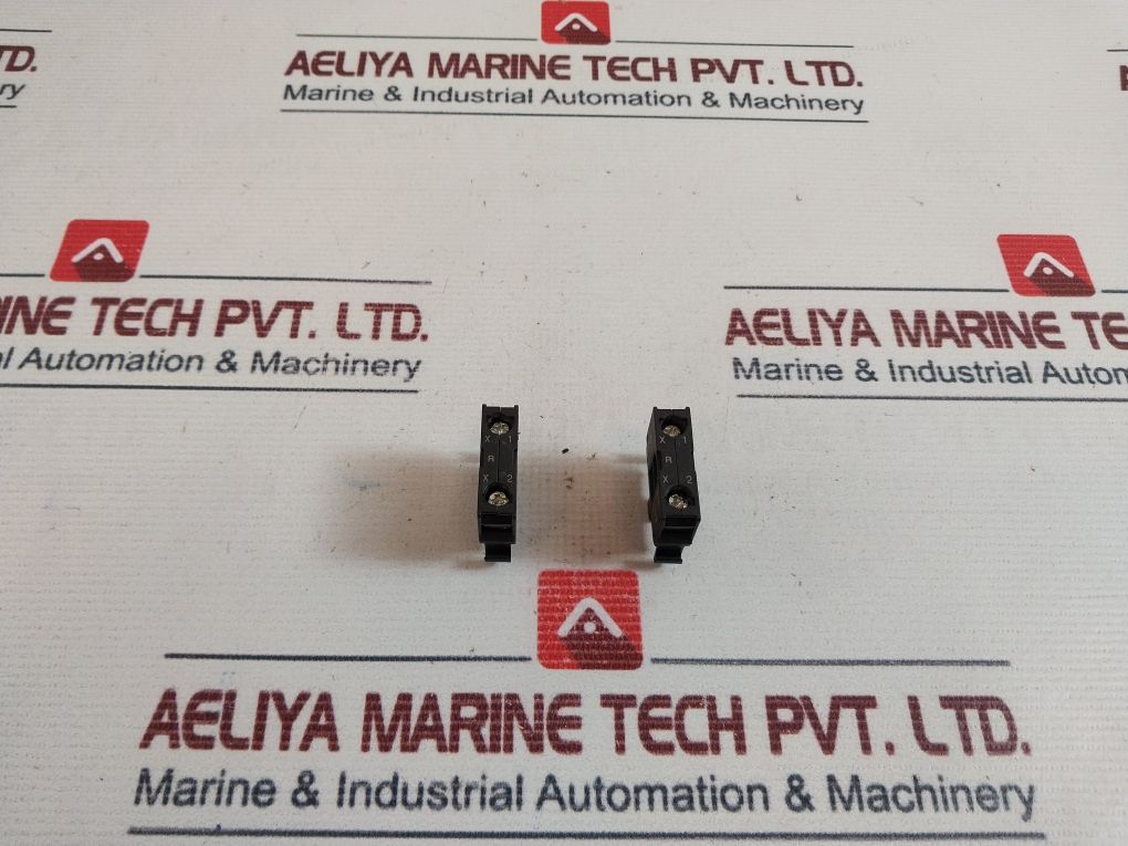 Lot Of 10X Eaton M22-led-r Light Unit