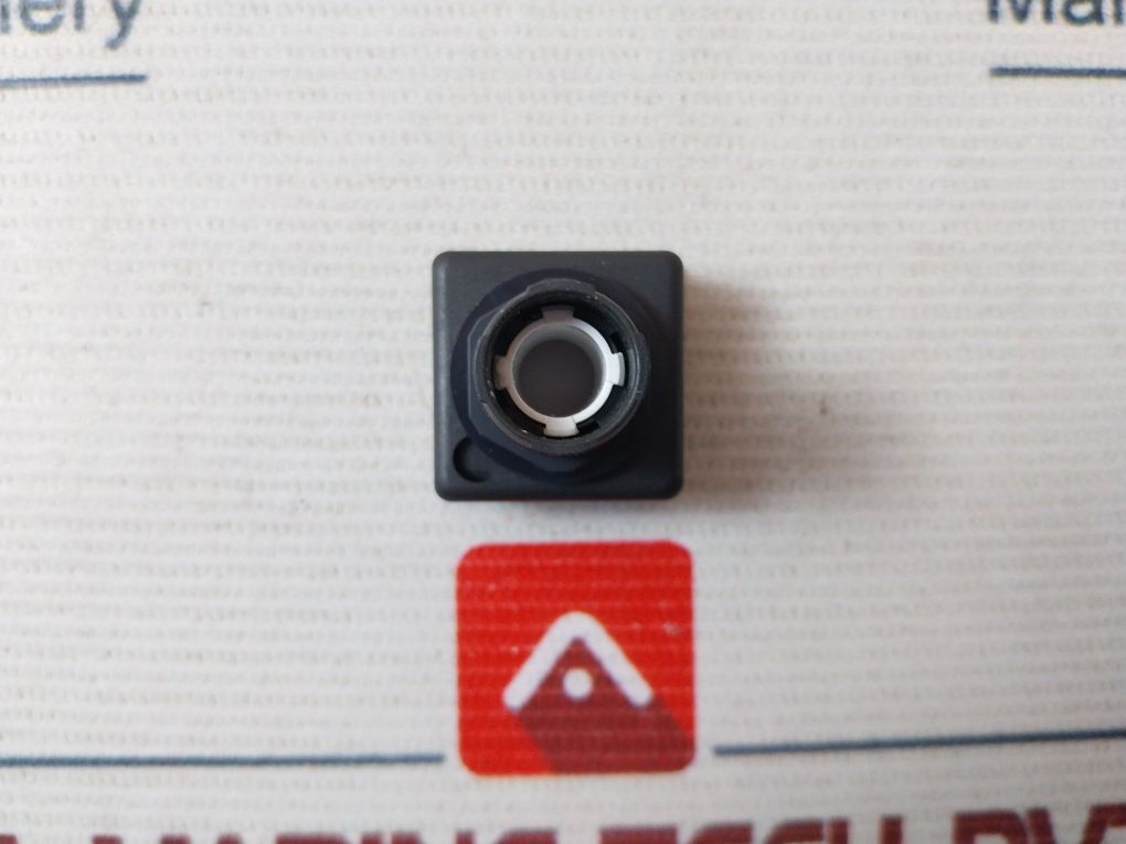 Schlegel Qxjt-rt Push Button Head With Light-red 96309