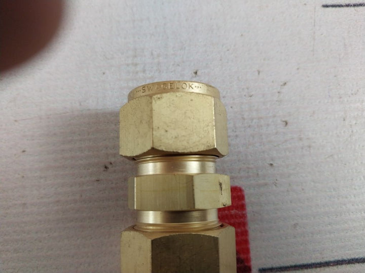 Lot Of 10X Swagelok Brass Fitting