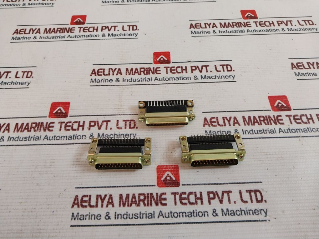 Lot Of 10X Te Connectivity 5205857-1 D-sub Plug Connector