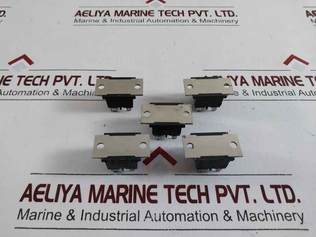 Lot Of 11X Ebg Vhp/6 3X8Kgg Power Resistor 65606Lf