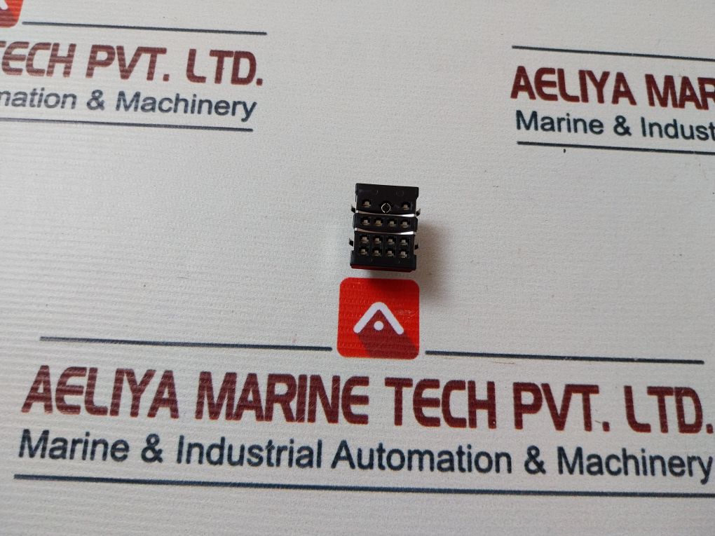 Lot Of 11X Omron Py-14 Back Connection Relay Socket