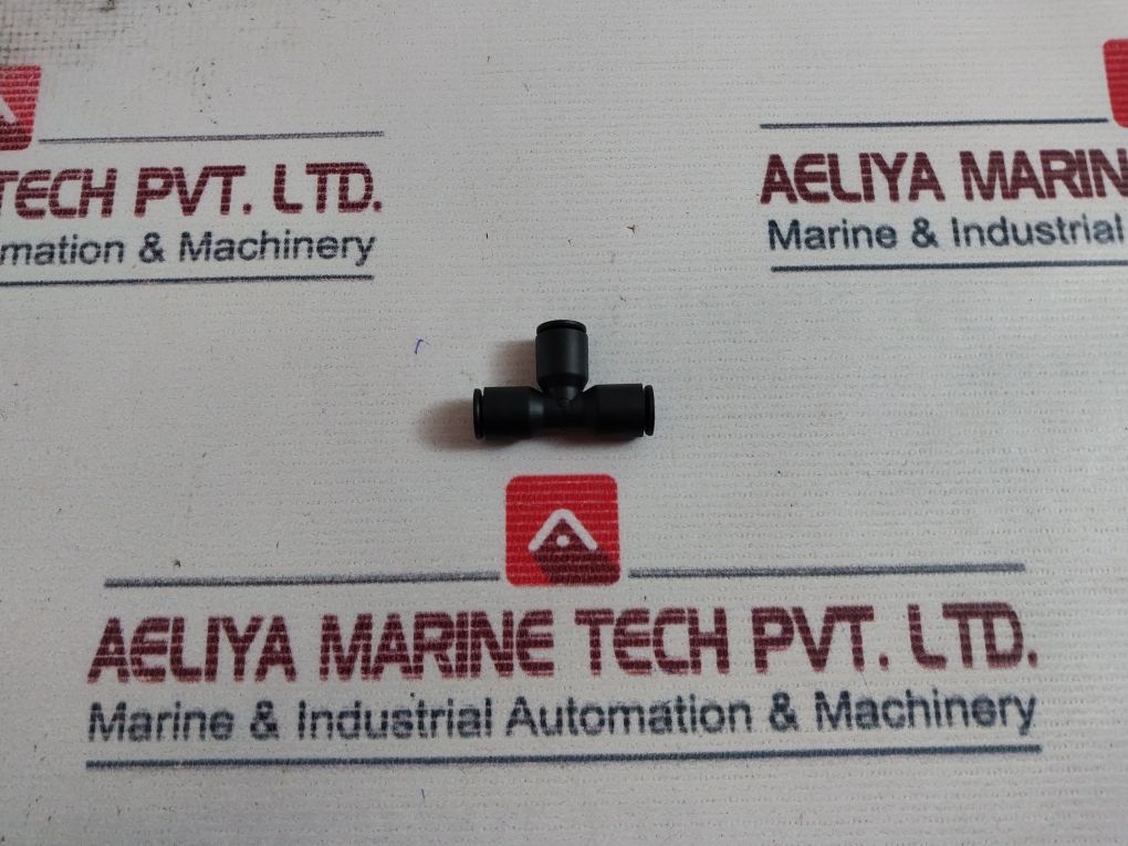 Lot Of 12X Legris 3104 08 00 T Connectors