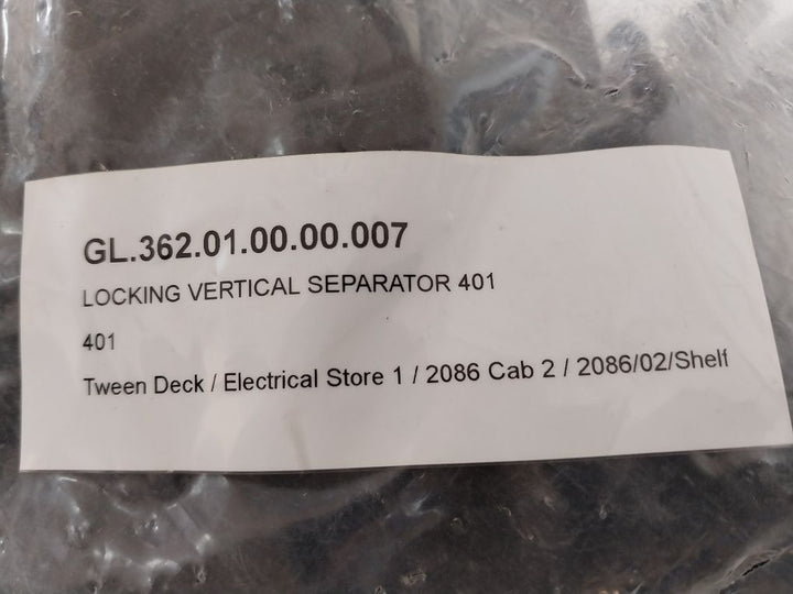 Lot Of 16X Igus 401 Locking Vertical Separator