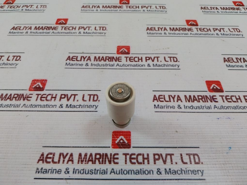 Lot Of 23X Ifo Electric 63/500 Gl Ceramic Fuse