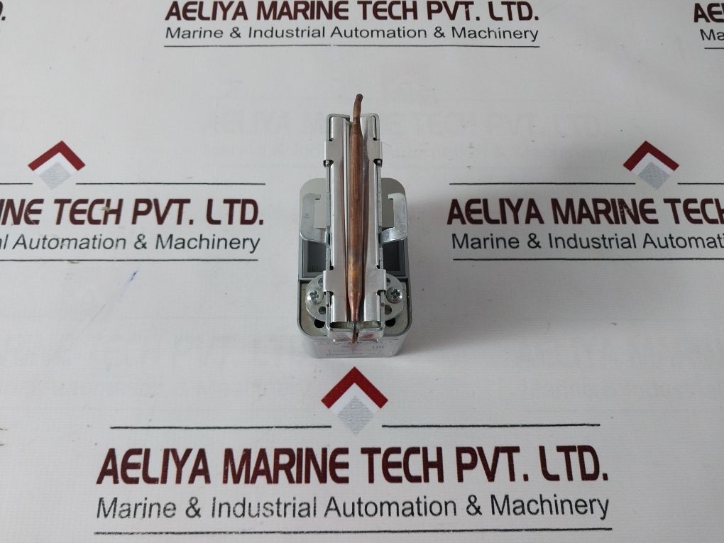 Lot Of 2X Honeywell L6190B 2022 1 Aquastat Control