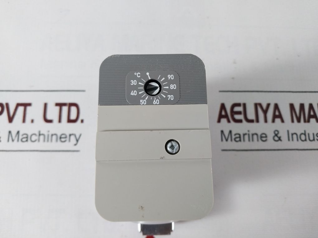 Lot Of 2X Honeywell L6190B 2022 1 Aquastat Control