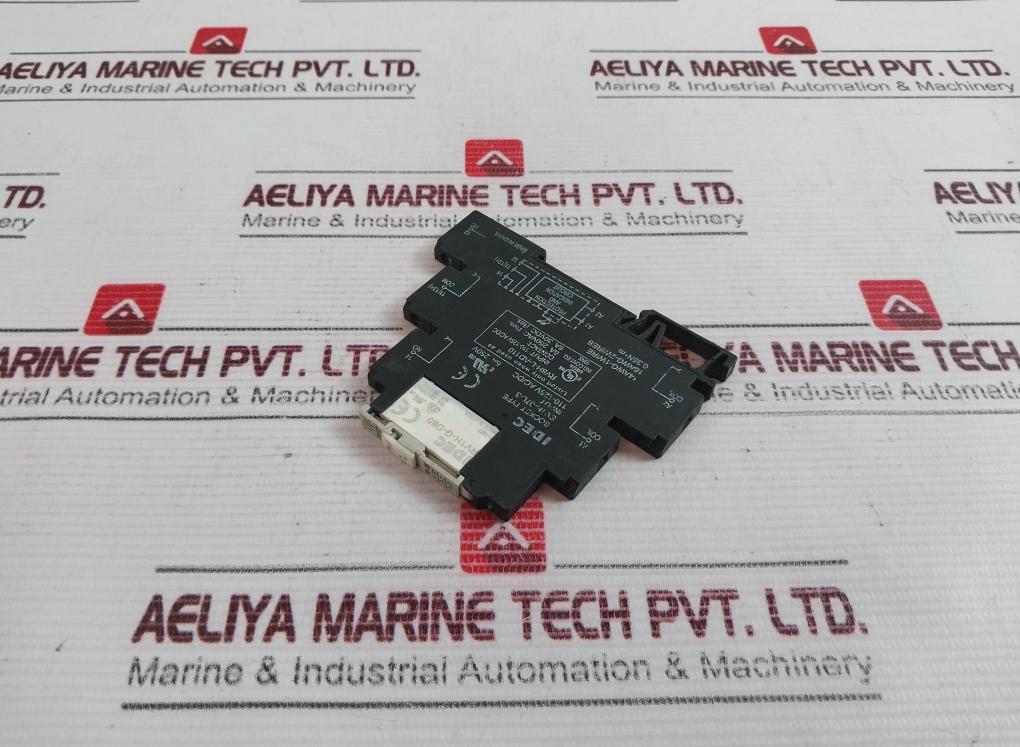 Lot Of 2X Idec Rv8H-l-ad110 Interface Relay With Socket Sv1H-07L-3