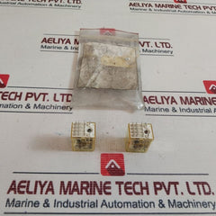 Lot of 2X Idec Ry4S-u Relay 5A 30Vdc