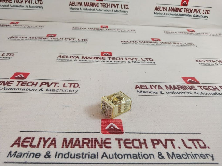 Lot of 2X Idec Ry4S-u Relay 5A 30Vdc