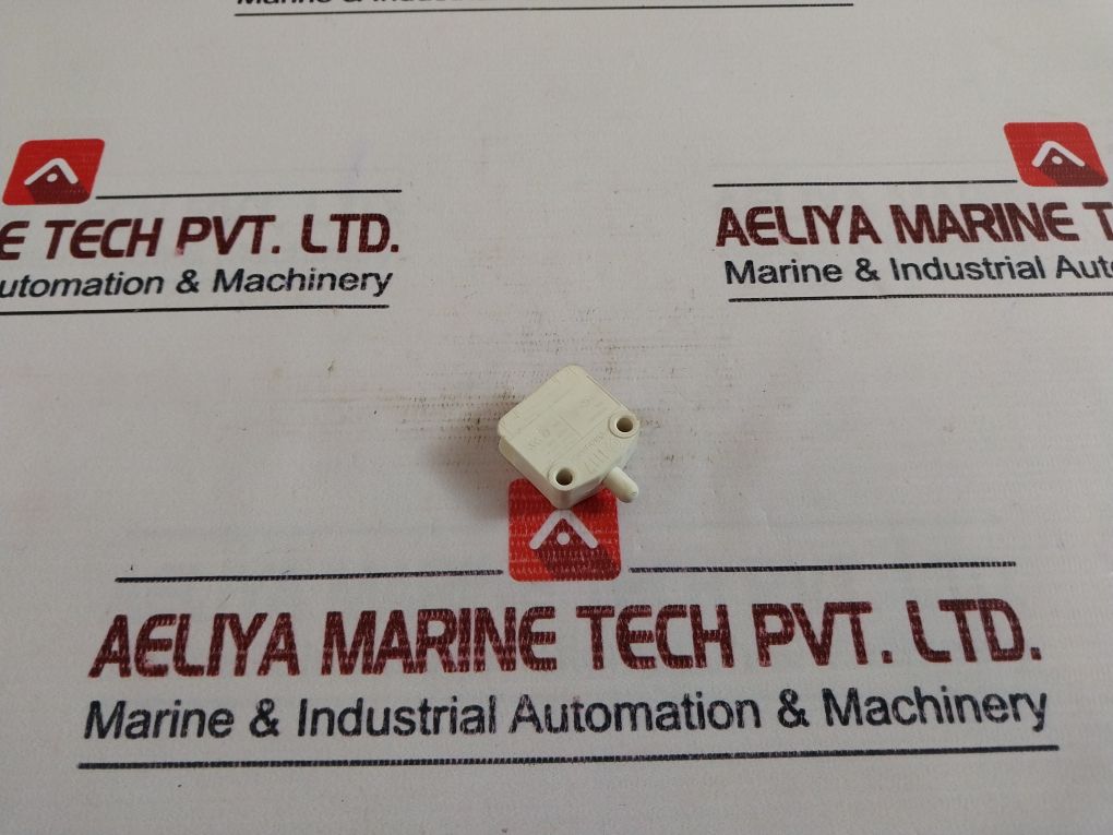 Lot Of 2X Marquardt 1117 Micro Switch 12A 125-250V Ac