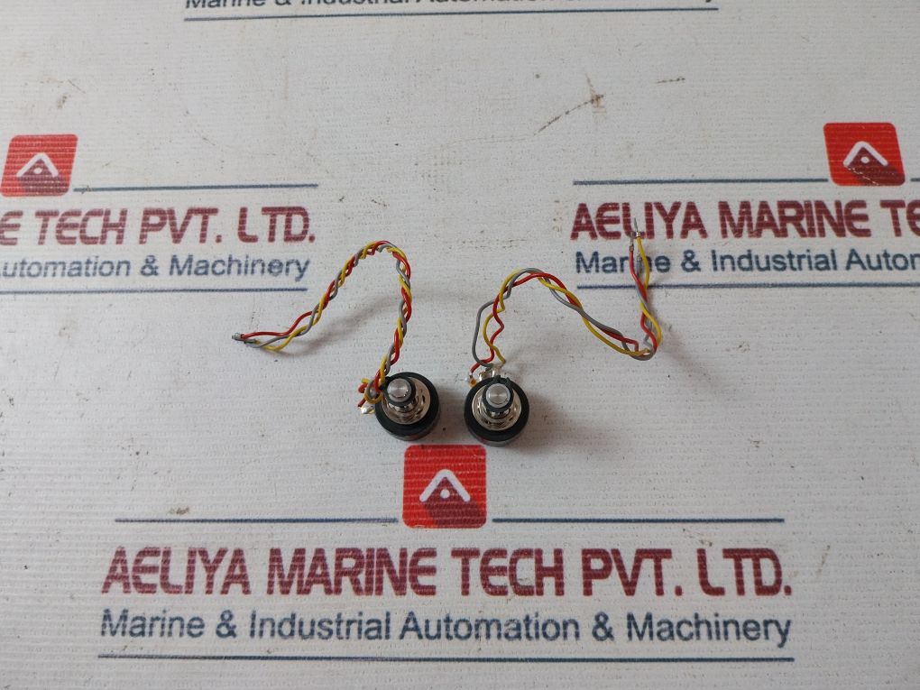 Lot Of 2X Megatron-munchen Rp19 Potentiometer