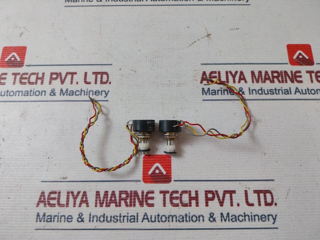 Lot Of 2X Megatron-munchen Rp19 Potentiometer