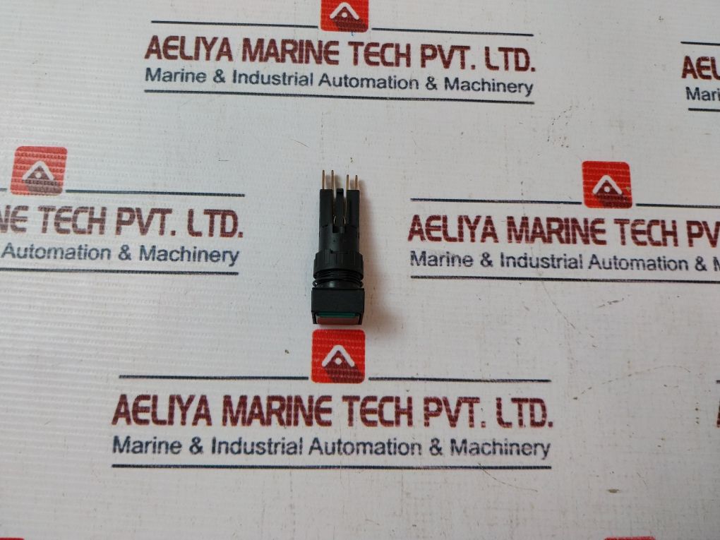 Lot Of 2X Moeller Vde 0660 Pilot Lamp Green 250V