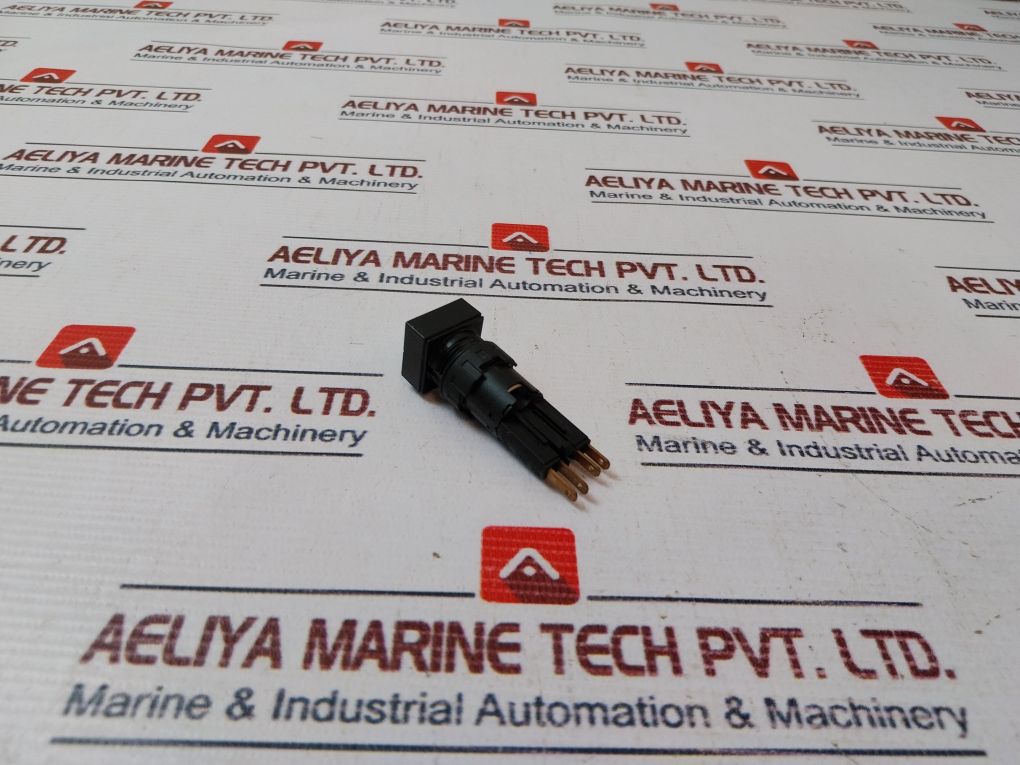 Lot Of 2X Moeller Vde 0660 Pilot Lamp Green 250V