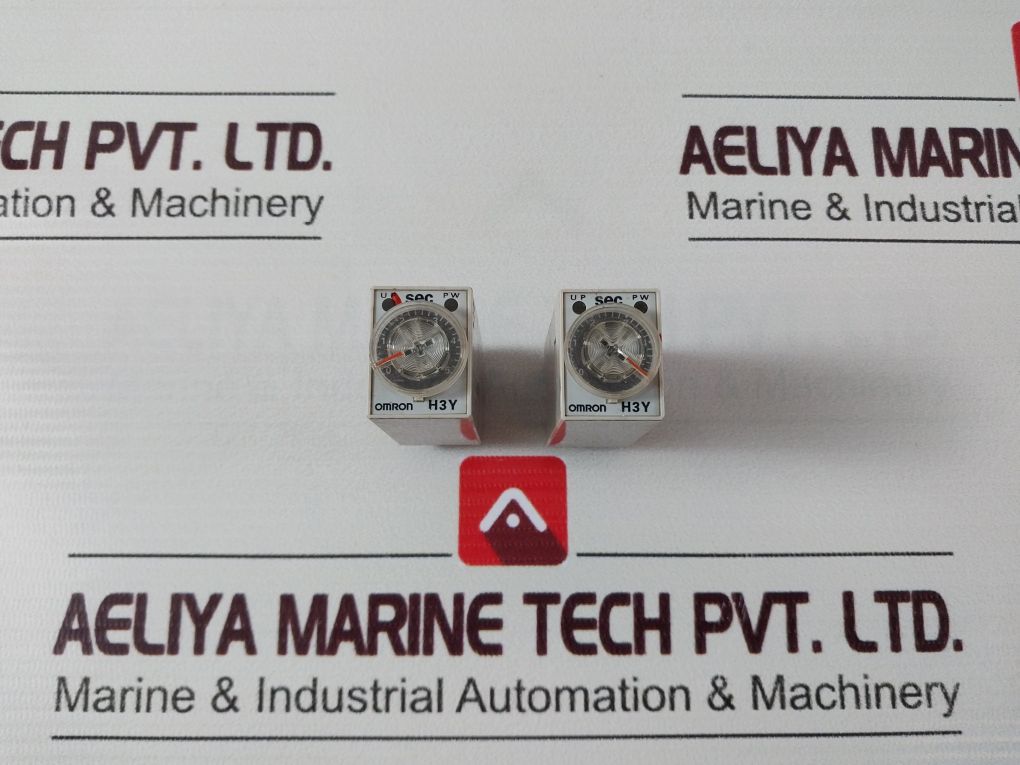 Lot Of 2X Omron H3Y-2 Timer
