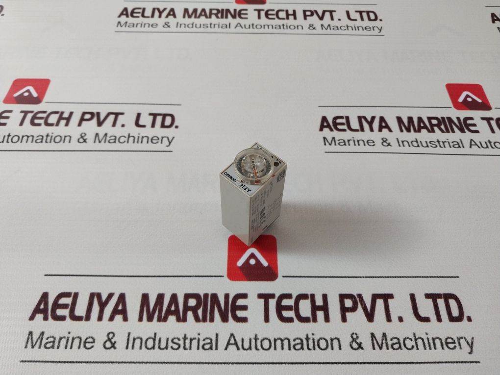 Lot Of 2X Omron H3Y-2 Timer